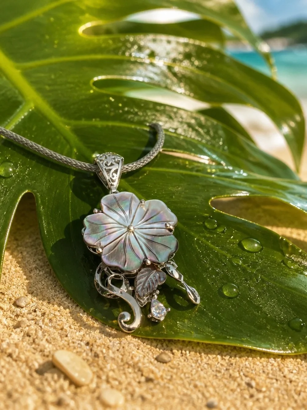 NEW! Flower Abalone Shell Necklace